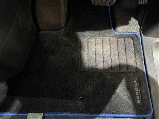 セレナ ｅ－パワー　ハイウェイスターＶ　プロパイロット　純正９インチナビ　禁煙車（47枚目）