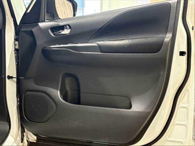 セレナ ｅ－パワー　ハイウェイスターＶ　プロパイロット　純正９インチナビ　禁煙車（49枚目）