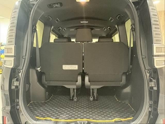 ヴォクシー V トヨタセーフティセンス 純正SDナビ 禁煙車(11枚目)