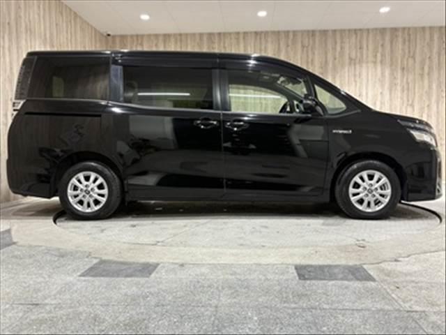 ヴォクシー V トヨタセーフティセンス 純正SDナビ 禁煙車(17枚目)