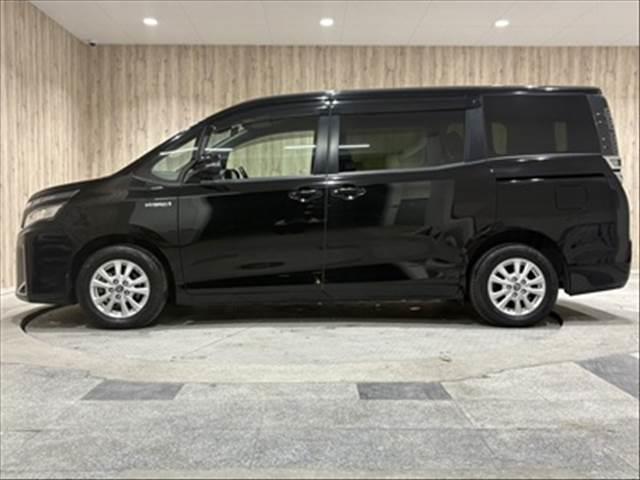 ヴォクシー V トヨタセーフティセンス 純正SDナビ 禁煙車(21枚目)