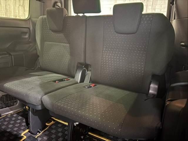 ヴォクシー V トヨタセーフティセンス 純正SDナビ 禁煙車(34枚目)