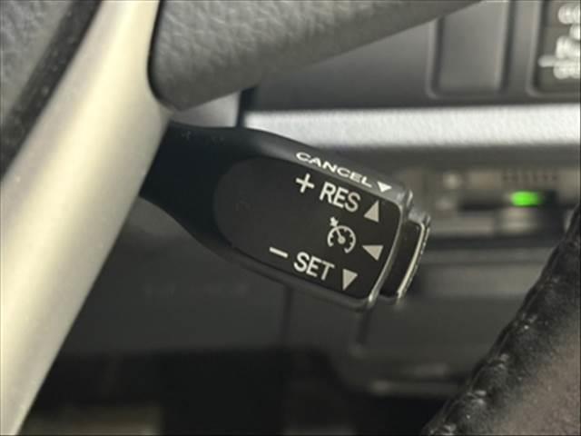 ヴォクシー V トヨタセーフティセンス 純正SDナビ 禁煙車(38枚目)