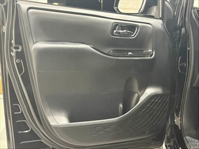 ヴォクシー V トヨタセーフティセンス 純正SDナビ 禁煙車(55枚目)
