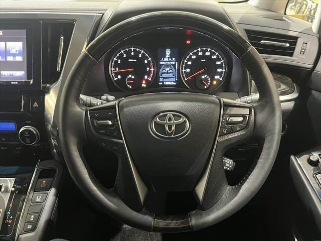 アルファード ２．５Ｓ　Ｃパッケージ　純正９インチナビ　禁煙車　クルーズコントロール　バックカメラ　両側パワースライドドア　電動リアゲート　フルセグＴＶ　Ｂｌｕｅｔｏｏｔｈ　ハーフレザーシート　パワーシート　ＬＥＤヘッドライト（12枚目）