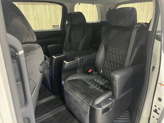 アルファード ２．５Ｓ　Ｃパッケージ　純正９インチナビ　禁煙車　クルーズコントロール　バックカメラ　両側パワースライドドア　電動リアゲート　フルセグＴＶ　Ｂｌｕｅｔｏｏｔｈ　ハーフレザーシート　パワーシート　ＬＥＤヘッドライト（37枚目）