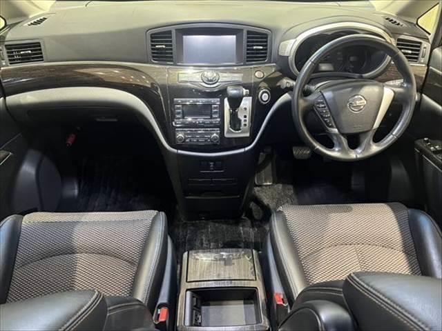 エルグランド 250ハイウェイスター メーカーナビ アラウンドビューモニター フルセグTV 禁煙車 HIDヘッドライト 両側パワースライドドア シートヒーター Bluetooth ETC クリアランスソナー 1500W給電 純正18インチ(3枚目)