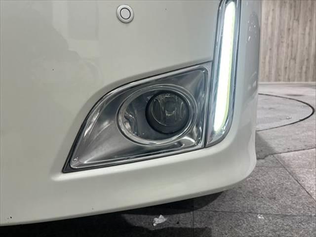 エルグランド 250ハイウェイスター メーカーナビ アラウンドビューモニター フルセグTV 禁煙車 HIDヘッドライト 両側パワースライドドア シートヒーター Bluetooth ETC クリアランスソナー 1500W給電 純正18インチ(26枚目)