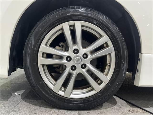 エルグランド 250ハイウェイスター メーカーナビ アラウンドビューモニター フルセグTV 禁煙車 HIDヘッドライト 両側パワースライドドア シートヒーター Bluetooth ETC クリアランスソナー 1500W給電 純正18インチ(31枚目)