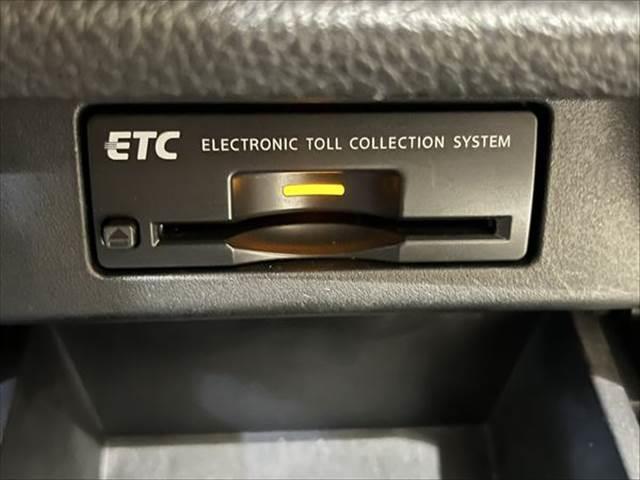 エルグランド 250ハイウェイスター メーカーナビ アラウンドビューモニター フルセグTV 禁煙車 HIDヘッドライト 両側パワースライドドア シートヒーター Bluetooth ETC クリアランスソナー 1500W給電 純正18インチ(44枚目)