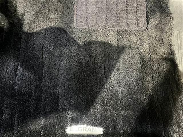 エルグランド 250ハイウェイスター メーカーナビ アラウンドビューモニター フルセグTV 禁煙車 HIDヘッドライト 両側パワースライドドア シートヒーター Bluetooth ETC クリアランスソナー 1500W給電 純正18インチ(51枚目)