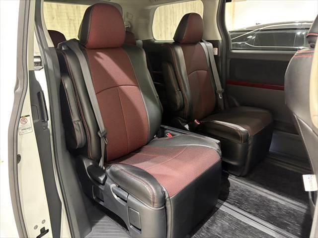 ☆運転席側２列目