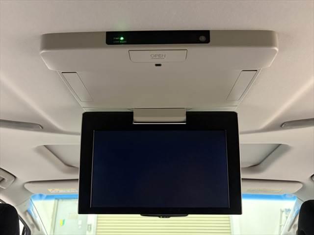 ヴェルファイア 2.5Z Gエディション サンルーフ モデリスタフルエアロ 純正10インチナビ フリップダウンモニター バックカメラ 禁煙車 フルセグTV パワーシート 電動リアゲート 両側パワースライドドア スマートキー(5枚目)