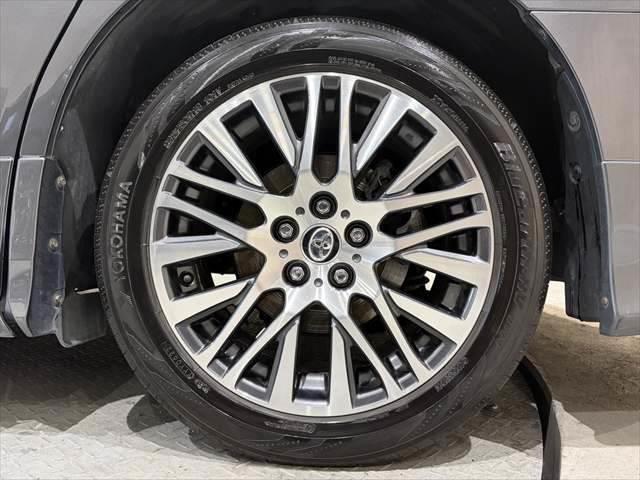 ヴェルファイア 2.5Z Gエディション サンルーフ モデリスタフルエアロ 純正10インチナビ フリップダウンモニター バックカメラ 禁煙車 フルセグTV パワーシート 電動リアゲート 両側パワースライドドア スマートキー(31枚目)