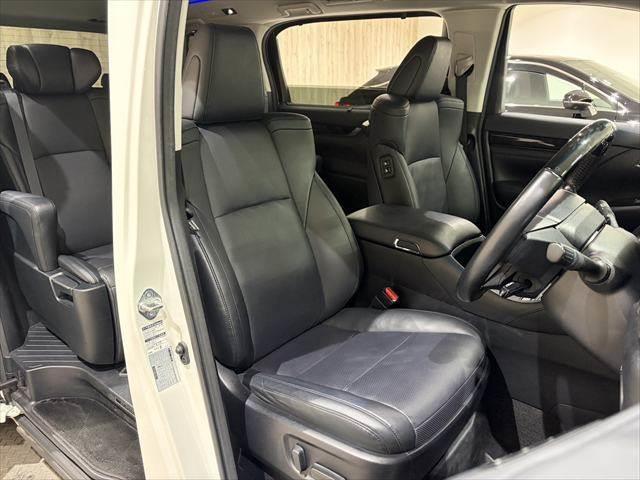 アルファード 2.5S Cパッケージ 後期型 JBLサウンド トヨタセーフティセンス 純正10インチナビ フリップダウンモニター バックカメラ レーダークルーズコントロール 両側パワースライドドア 禁煙車 パワーシート(10枚目)