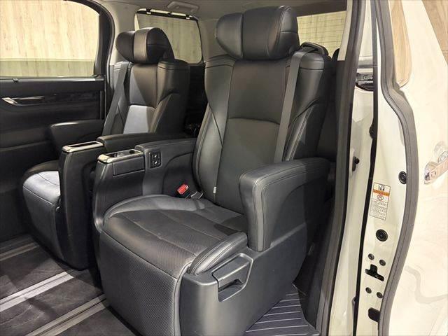 アルファード 2.5S Cパッケージ 後期型 JBLサウンド トヨタセーフティセンス 純正10インチナビ フリップダウンモニター バックカメラ レーダークルーズコントロール 両側パワースライドドア 禁煙車 パワーシート(39枚目)