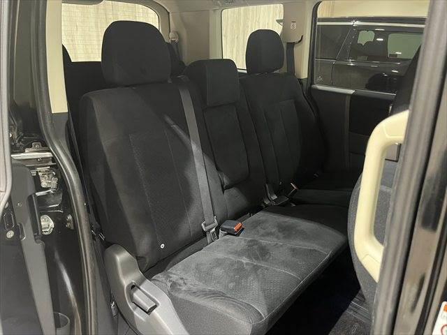 デリカD:5 シャモニー ディーゼル パドルシフト 禁煙車 メモリーナビ 両側パワースライドドア フルセグTV Bluetooth HIDヘッドライト シートヒーター パワーシート クルーズコントロール(8枚目)