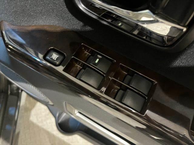 デリカD:5 シャモニー ディーゼル パドルシフト 禁煙車 メモリーナビ 両側パワースライドドア フルセグTV Bluetooth HIDヘッドライト シートヒーター パワーシート クルーズコントロール(45枚目)