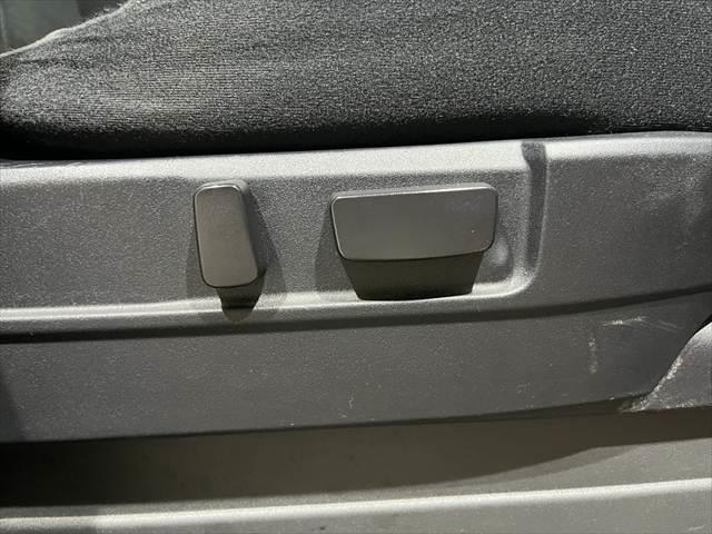 デリカD:5 シャモニー ディーゼル パドルシフト 禁煙車 メモリーナビ 両側パワースライドドア フルセグTV Bluetooth HIDヘッドライト シートヒーター パワーシート クルーズコントロール(46枚目)