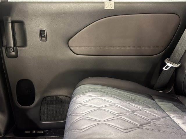 セレナ e-パワー ハイウェイスターG 純正10インチナビ 両側パワースライドドア レザーシート プロパイロット アラウンドビューモニター フルセグTV Bluetooth LEDヘッドライト 禁煙車 衝突軽減ブレーキ クリアランスソナー(60枚目)