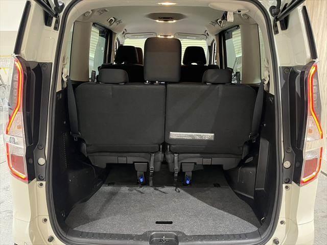 セレナ e-POWER ハイウェイスターV 純正10インチナビ プロパイロット(10枚目)