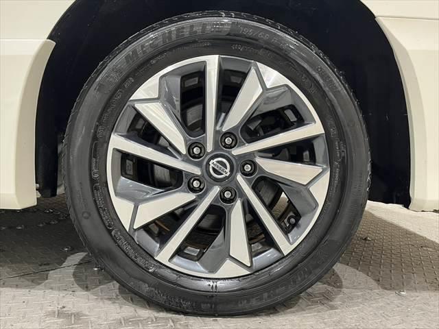 セレナ e-POWER ハイウェイスターV 純正10インチナビ プロパイロット(28枚目)