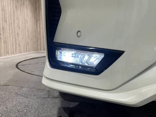 セレナ e-POWER ハイウェイスターV 純正10インチナビ プロパイロット(32枚目)