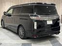 店舗敷地内に駐車スペースもございます。お車でのご来場をお考えの方はご安心ください♪