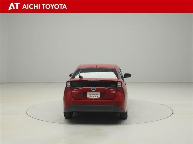 プリウス Ｓ　ＤＶＤ再生機能　ＥＳＣ　スマートキ－　地デジ　メモリーナビゲーション　ＬＥＤヘッドライト　ＥＴＣ車載器　フルオートエアコン　クルーズコントロール　エアバッグ　イモビ　パワーウインドウ　ＰＳ　ＴＶナビ（5枚目）