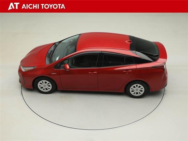 プリウス Ｓ　ＤＶＤ再生機能　ＥＳＣ　スマートキ－　地デジ　メモリーナビゲーション　ＬＥＤヘッドライト　ＥＴＣ車載器　フルオートエアコン　クルーズコントロール　エアバッグ　イモビ　パワーウインドウ　ＰＳ　ＴＶナビ（11枚目）