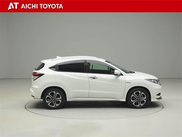 ヴェゼル ハイブリッドＺ　Ｒカメ　スマキー　アルミ　ＬＥＤランプ　ＥＴＣ付　サイドカーテンエアバック　運転席助手席エアバッグ　ＶＳＡ　パワーステアリング　フルオートエアコン　メモリナビ　キーフリ　ナビＴＶ　ＤＶＤ再生可　ＡＢＳ（7枚目）