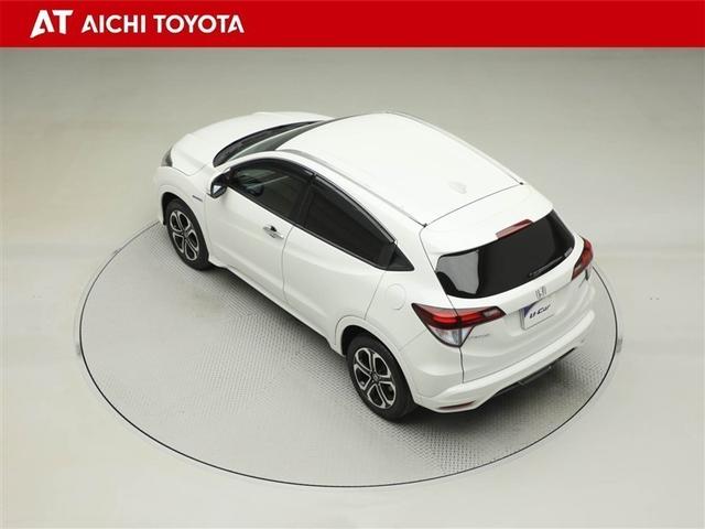 ヴェゼル ハイブリッドＺ　Ｒカメ　スマキー　アルミ　ＬＥＤランプ　ＥＴＣ付　サイドカーテンエアバック　運転席助手席エアバッグ　ＶＳＡ　パワーステアリング　フルオートエアコン　メモリナビ　キーフリ　ナビＴＶ　ＤＶＤ再生可　ＡＢＳ（12枚目）