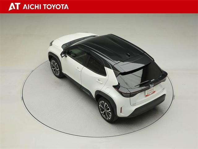 ヤリスクロス ハイブリッドZ インテリジェントキー アルミホイル LEDライト 1オ-ナ- リアカメラ クルーズコントロール 横滑り防止システム ナビTV メモリーナビゲーション 電動シ-ト パワステ オートエアコン キーフリー(12枚目)