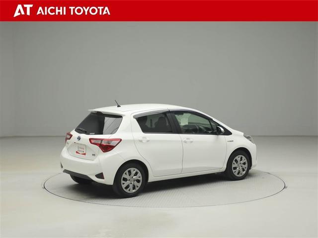 ヴィッツ ハイブリッドU ドライブレコーダー バックガイドモニター 衝突軽減システム ワンオーナー車 地デジ AUX DVD再生可 ETC オートエアコン クルーズコントロール メモリナビ エアバッグ キーフリー ナビ&TV(6枚目)