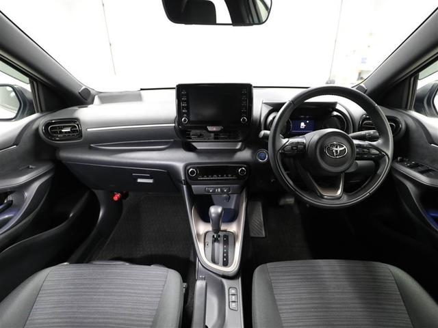 ヤリス ハイブリッドＺ　ＰＣＳ　エアロ　地デジ　Ｂカメラ　ＬＥＤランプ　スマキー　ＥＴＣ付き　メディアプレイヤー接続　ナビＴＶ　ＶＳＣ　パワステ　１オナ車　クルコン　カーテンエアバック　キーフリー　ＡＢＳ　イモビ　エアコン（18枚目）