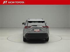 ハイブリッド車を買うならトヨタの『ＴＯＹＯＴＡ認定中古車』！保証は、初度登録年月より起算して１０年間、累計走行距離２０万キロ迄。更に、ロングラン保証が１年付で安心安全です♪ 5