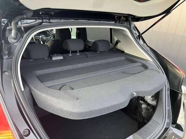 リーフ Ｘ　Ｖセレクション　４０ｋＷｈバッテリー　日産コネクトナビ　プロパイロット　アクセルペダルだけで運転する、新しい運転感覚『ｅ－Ｐｅｄａｌ』街中でのイージードライブから、メリハリの利いたワインディングでのドライブも満喫できます（45枚目）