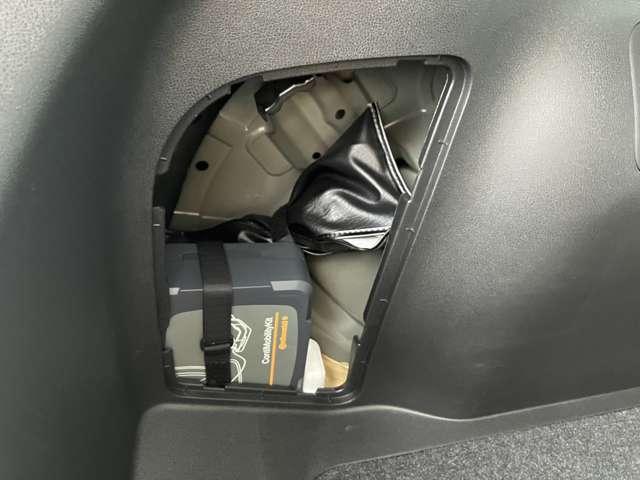 リーフ Ｘ　Ｖセレクション　４０ｋＷｈバッテリー　日産コネクトナビ　プロパイロット　アクセルペダルだけで運転する、新しい運転感覚『ｅ－Ｐｅｄａｌ』街中でのイージードライブから、メリハリの利いたワインディングでのドライブも満喫できます（53枚目）