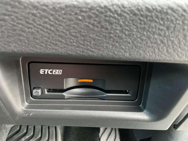 セレナ ｅ－４ＯＲＣＥ　ハイウェイスターＶ　１．４　ｅ－４ＯＲＣＥ　ハイウェイスターＶ　４ＷＤ　雹害車　メーカー装着メモリーナビ（10枚目）