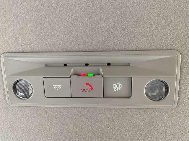 セレナ ｅ－４ＯＲＣＥ　ハイウェイスターＶ　１．４　ｅ－４ＯＲＣＥ　ハイウェイスターＶ　４ＷＤ　雹害車　メーカー装着メモリーナビ（18枚目）