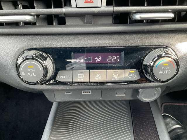 オーラ １．２　ＮＩＳＭＯ　メーカー装着メモリーナビ（7枚目）