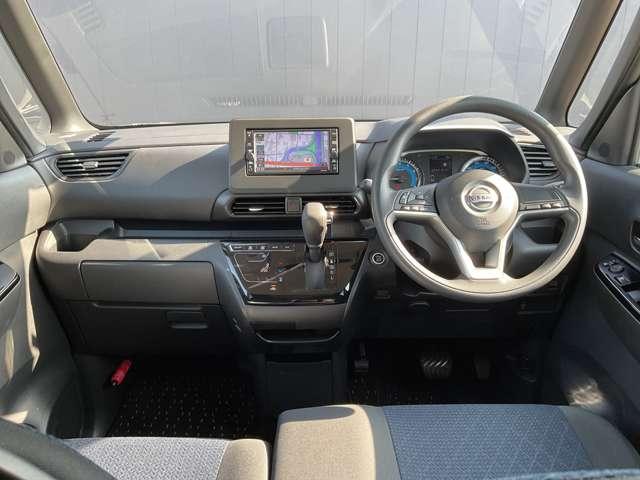 ルークス ６６０　ハイウェイスターＸ　日産純正メモリーナビ（3枚目）