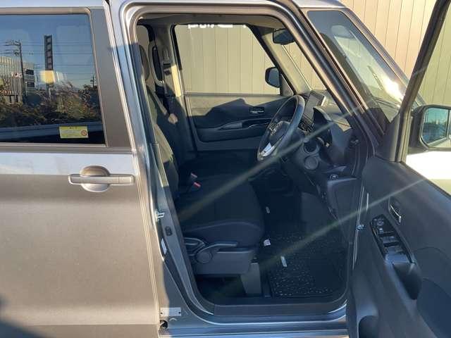 ルークス ６６０　ハイウェイスターＸ　日産純正メモリーナビ（18枚目）