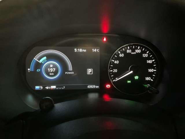 キックス Ｘ　ツートーンインテリアエディション　１．２　Ｘ　ツートーン　インテリアエディション　（ｅ－ＰＯＷＥＲ）　日産純正メモリーナビ（6枚目）