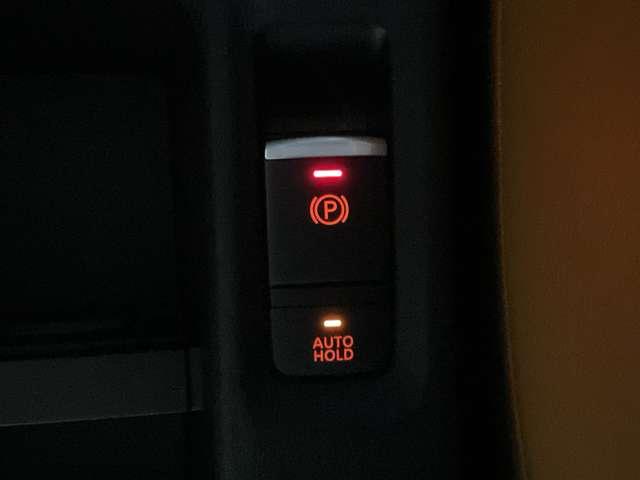 キックス Ｘ　ツートーンインテリアエディション　１．２　Ｘ　ツートーン　インテリアエディション　（ｅ－ＰＯＷＥＲ）　日産純正メモリーナビ（11枚目）