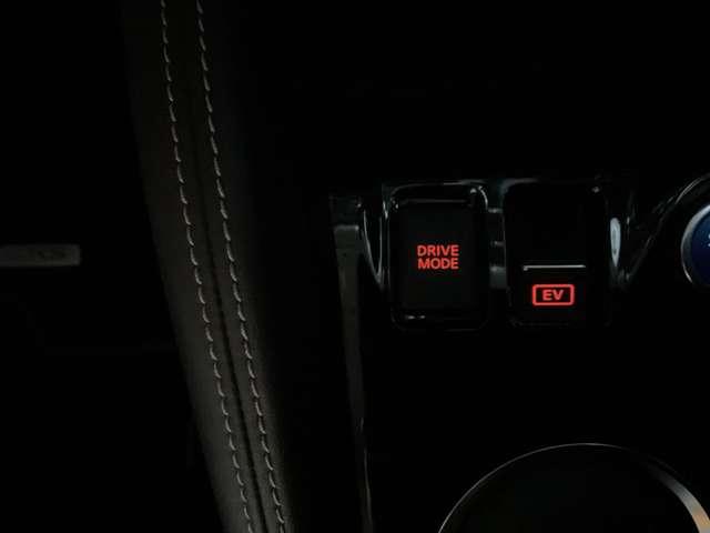 キックス Ｘ　ツートーンインテリアエディション　１．２　Ｘ　ツートーン　インテリアエディション　（ｅ－ＰＯＷＥＲ）　日産純正メモリーナビ（15枚目）