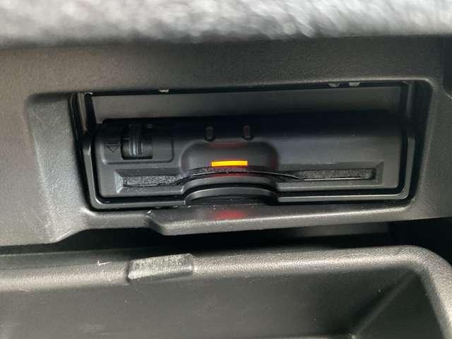 セレナ ２．０　Ｘ　純正メモリーナビ（8枚目）