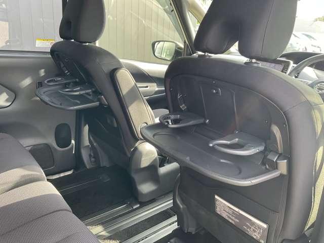 セレナ ２．０　Ｘ　純正メモリーナビ（16枚目）