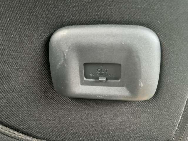 セレナ ２．０　Ｘ　純正メモリーナビ（17枚目）