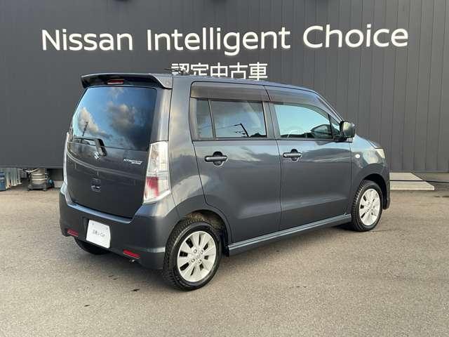 ワゴンＲスティングレー ６６０　スティングレー　Ｘ　デイスチャージヘッドライト　ＣＤチューナー（2枚目）